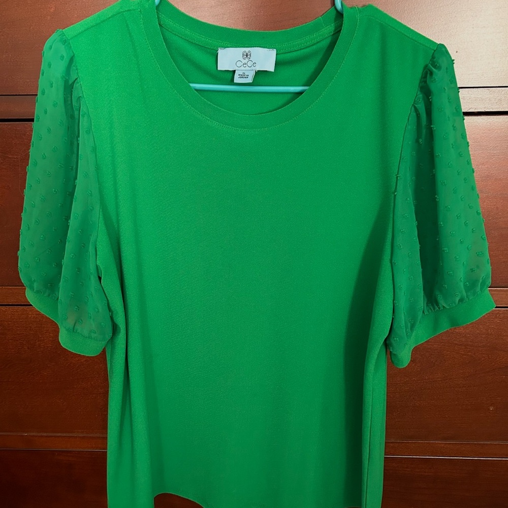 CeCe Vibrant Green Short Sleeve Top